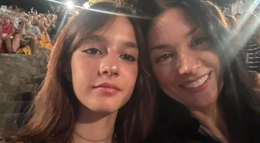 Η κόρη του Μάξιμου Μουμούρη και της Νάντιας Γιαννακοπούλου, Κατερίνα, έγινε 15 ετών | Οι φωτογραφίες με τη μητέρα της και οι δημόσιες ευχές