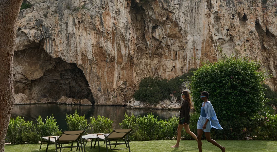 Η Λίμνη Βουλιαγμένη ανανεώνεται και προσφέρει τον πιο ολοκληρωμένο καλοκαιρινό προορισμό στην Αθηναϊκή Ριβιέρα