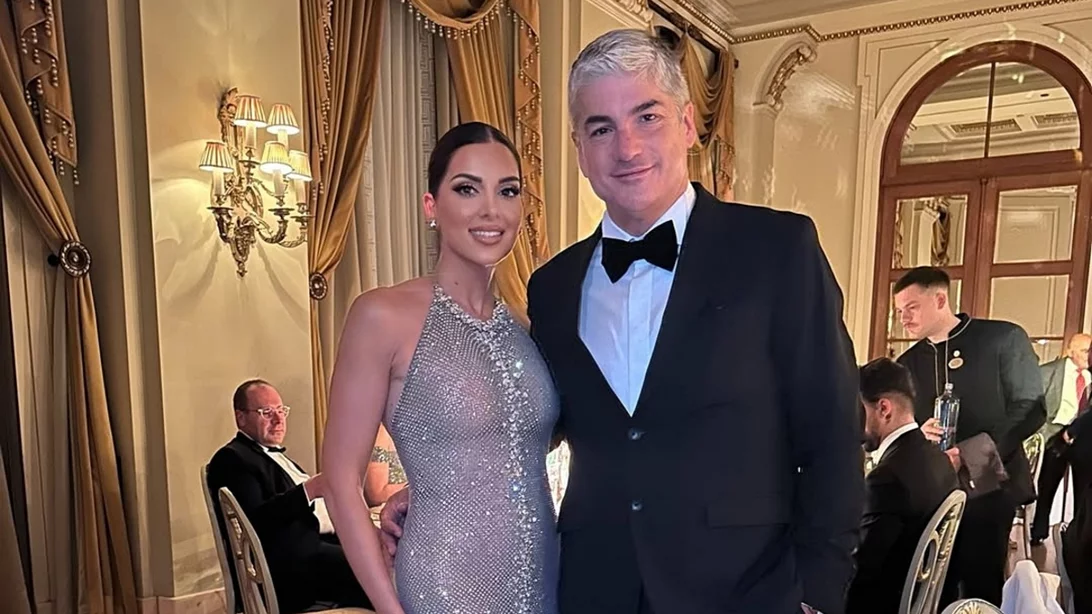 Σταματίνα Τσιμτσιλή | Η σπάνια οικογενειακή φωτογραφία με τον Θέμη Σοφό και τα τρία τους παιδιά