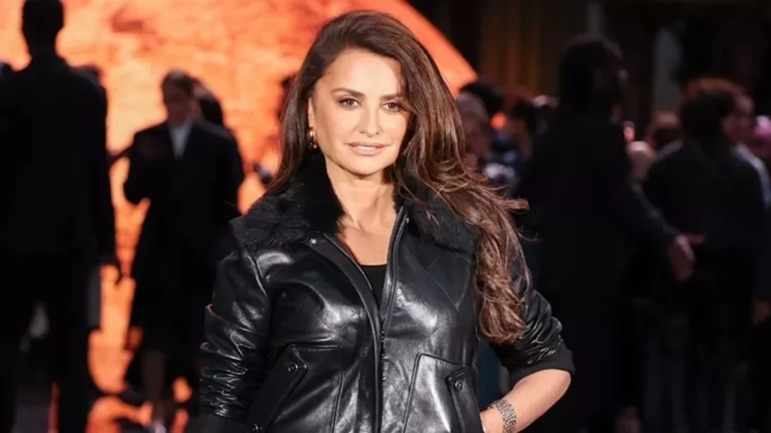 Όλες οι εμφανίσεις των celebrities στο front row της πρώτης συλλογής του Matthieu Blazy για τον οίκο Chanel