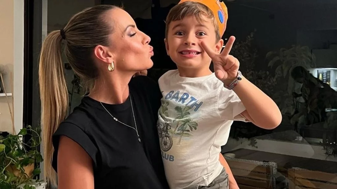 "Μαρία Λουίζα, ποιο είναι το αγαπημένο βιβλίο του γιου σου;"