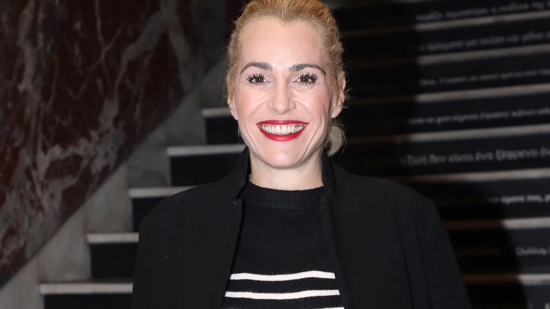 Τζένη Μπότση | Η βραδινή έξοδος στο θέατρο και το μήνυμα για την πιο σημαντική γυναικεία εξέταση