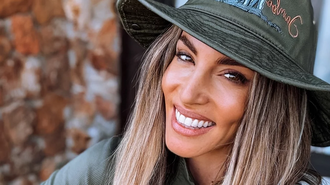 Η Αθηνά Οικονομάκου πήγε για safari | Το ξεχωριστό look και τα στιγμιότυπα από την άγρια φύση