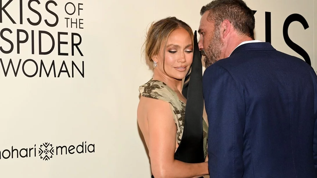 Jennifer Lopez | Η ιδιαίτερη συνάντηση με τον Ben Affleck στο κόκκινο χαλί μετά το διαζύγιό τους
