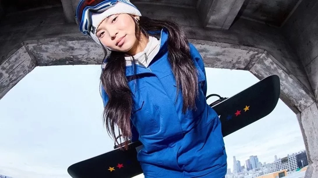 Chloe Kim x ROXY | Η συλλογή που σε προκαλεί να κατακτήσεις τη δική σου κορυφή