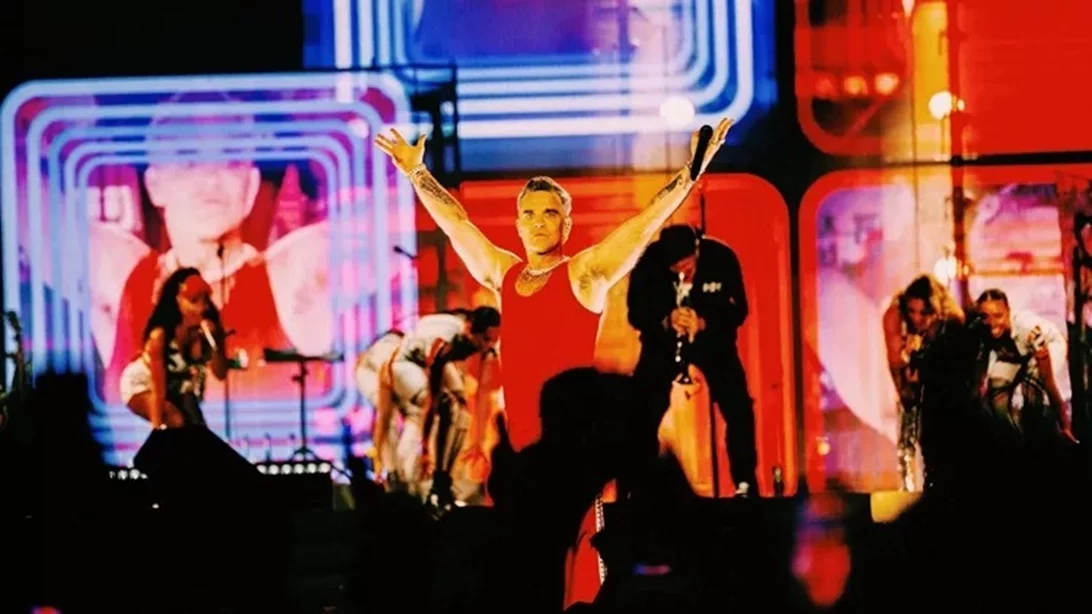 Αυτό το group therapy με τον Robbie Williams στο Καλλιμάρμαρο ήταν ό,τι χρειαζόμασταν