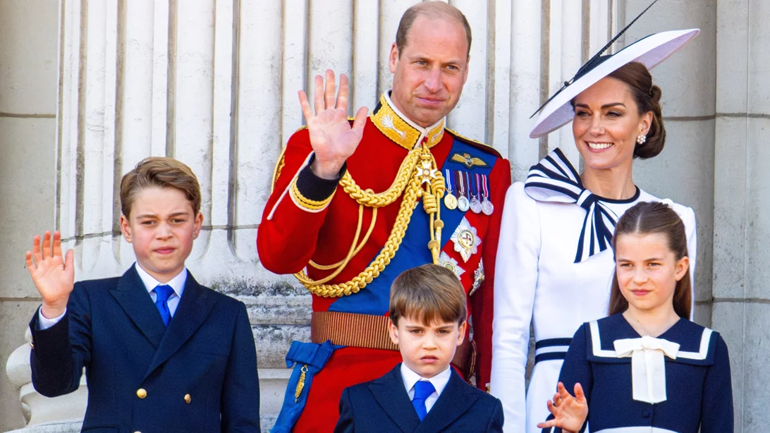 Ο William, η Κate, o George, η Charlotte και o Louis μάς εύχονται καλές γιορτές το 2025!