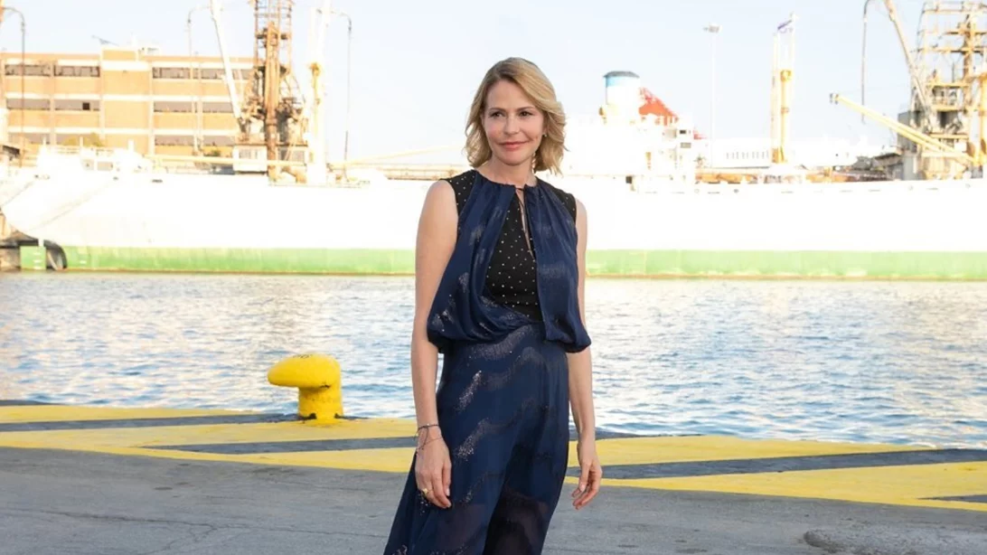 Τζένη Μπαλατσινού | Ο εντυπωσιακός στολισμός του σπιτιού της - Το chic χριστουγεννιάτικο στεφάνι