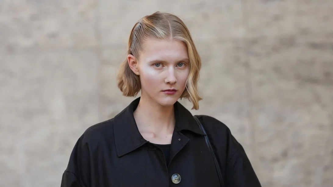 Το τρίλεπτο τελετουργικό που μειώνει τους μαύρους κύκλους και λατρεύεται από τις Γαλλίδες beauty experts