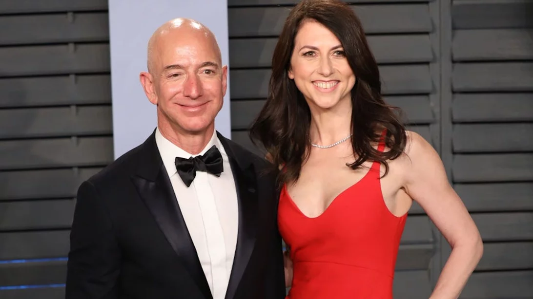 H πρώην σύζυγος του Jeff Bezos ​​"ξεφορτώθηκε" μετοχές της Amazon αξίας 12,6 δισεκατομμυρίων δολαρίων