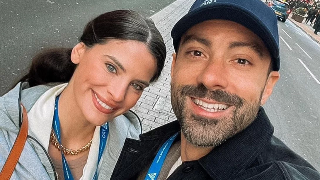 Χριστίνα Μπόμπα & Σάκης Τανιμανίδης | Η selfie στο αξιοθέατο - ορόσημο της Μάλτας