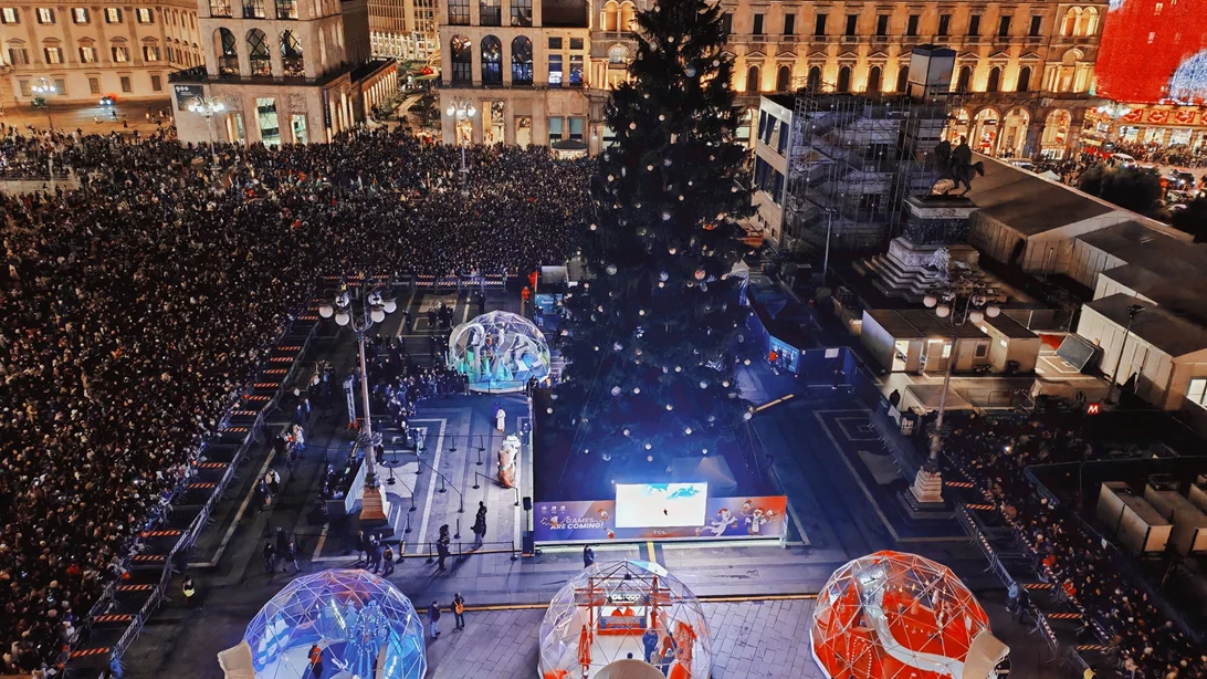 Η μαγεία των Χριστουγέννων και του αθλητισμού πάει Μιλάνο | Ένα φαντασμαγορικό event με αφορμή την έναρξη των Χειμερινών Ολυμπιακών Αγώνων