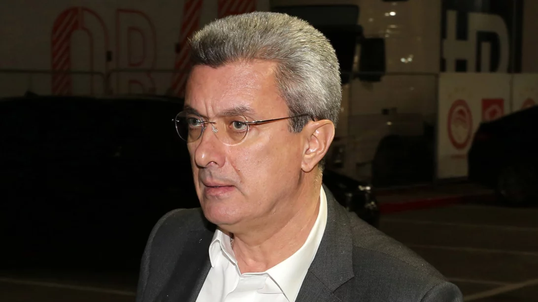 Νίκος Χατζηνικολάου | Σπάνια βραδινή έξοδος με τη σύζυγό του, Κρίστη Τσολακάκη