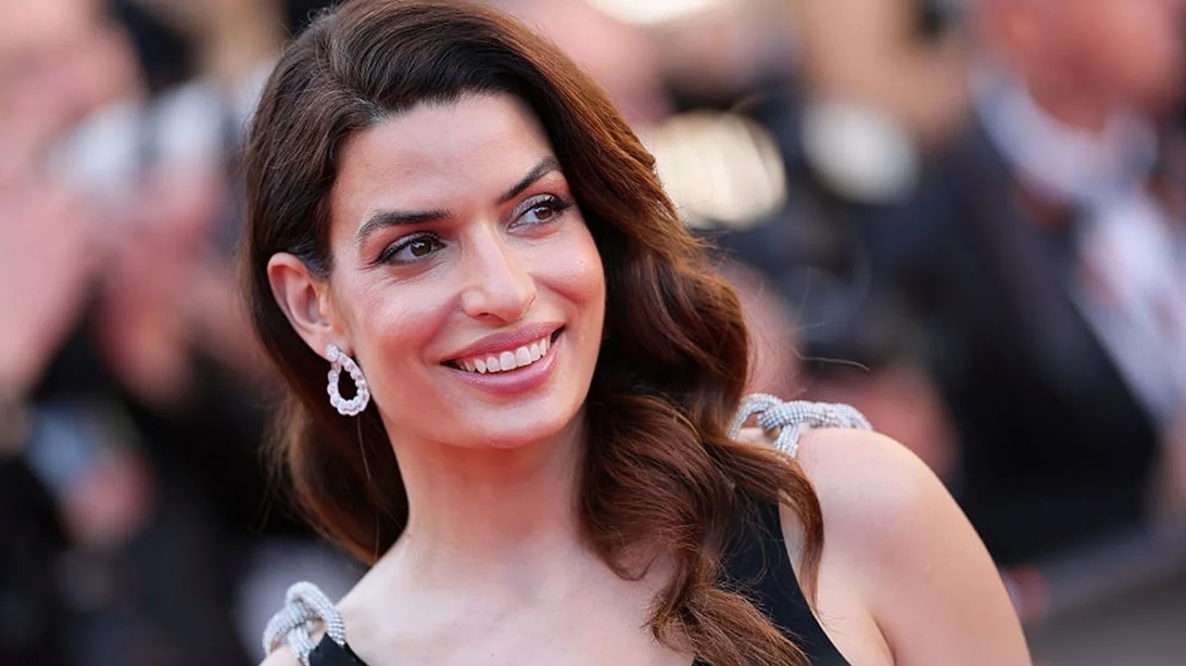 Η Τόνια Σωτηροπούλου όπως δεν την έχουμε ξαναδεί | Το τολμηρό a la garçon κούρεμα και η rock λεπτομέρεια που ξεχώρισε