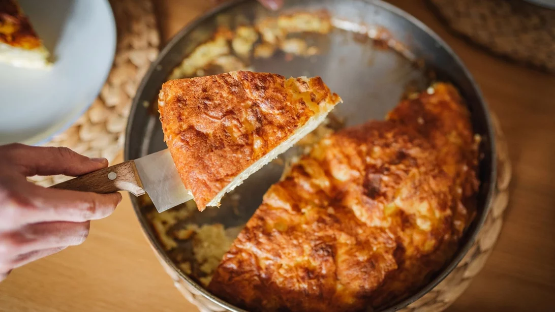 Η πιο εύκολη τυρόπιτα που έχεις δοκιμάσει | Χωρίς αλεύρι με 3 μόνο υλικά