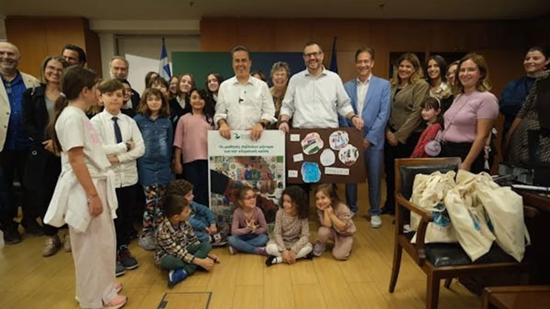 Χιλιάδες μαθητές στέλνουν ένα ηχηρό μήνυμα για το περιβάλλον ενόψει της COP30