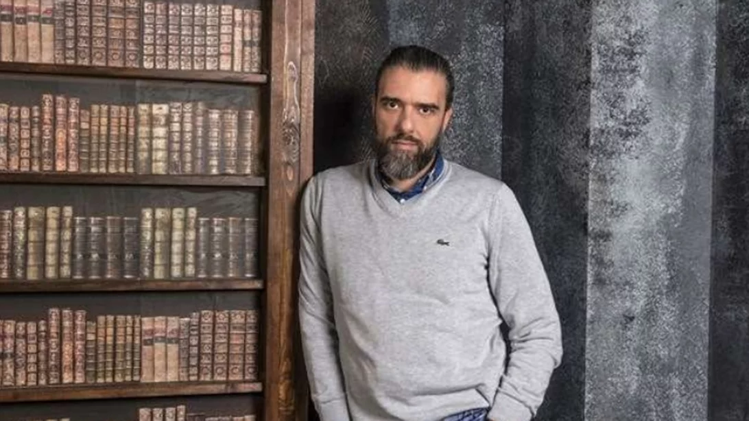 Σωτήρης Τσαφούλιας | Πρεμιέρα με τις κούκλες κόρες του στο πλευρό του