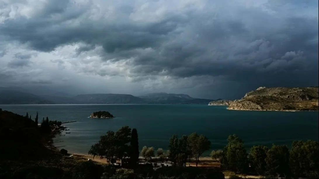 Ισχυρές βροχές και καταιγίδες από σήμερα - Σε ποιες περιοχές θα εκδηλωθούν