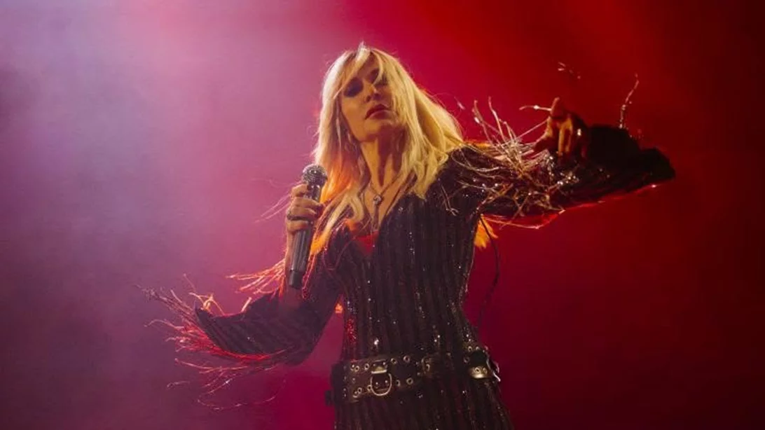 Γενέθλια επί σκηνής για την Άννα Βίσση | Η έκπληξη από τη Σοφία Καρβέλα και τα εγγόνια της