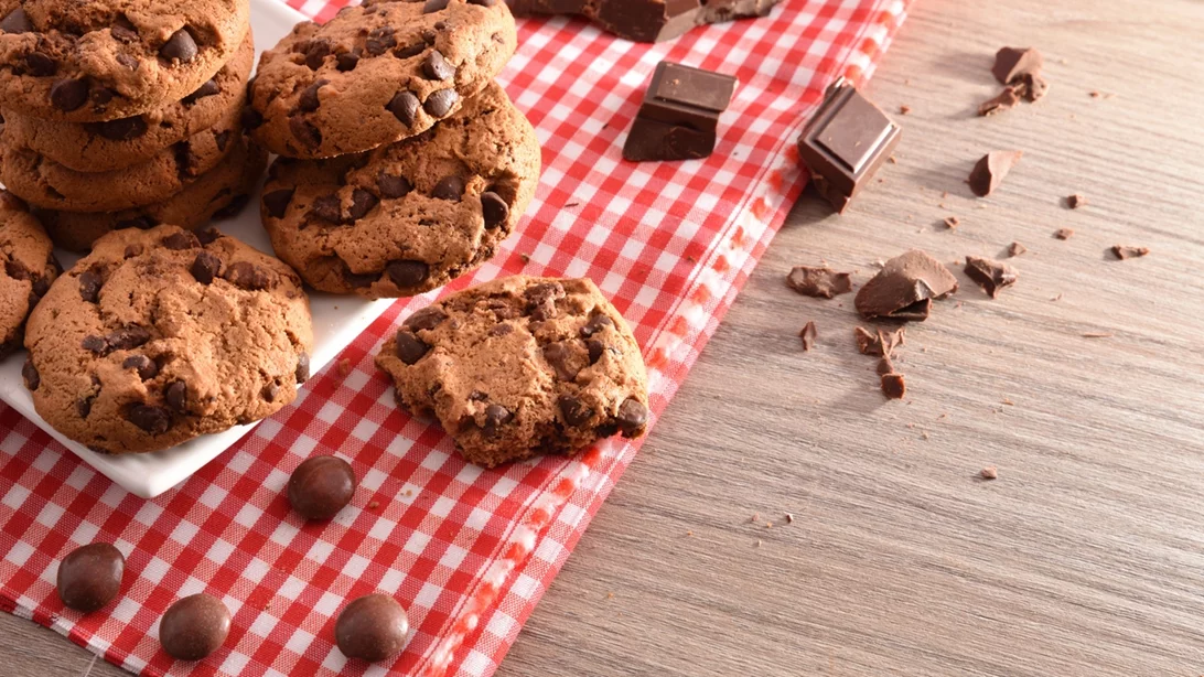 Τα πιο ονειρεμένα cookies πραλίνας με 3 μόνο υλικά | Η συνταγή που θα φτιάχνεις ξανά και ξανά