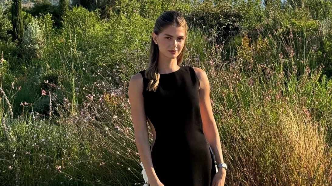 Η Αμαλία Κωστοπούλου με το τζιν από τη Zara που κάθε κομψή γυναίκα χρειάζεται στη συλλογή της