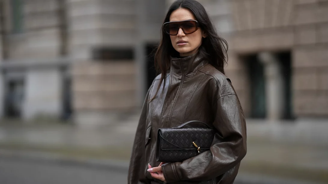 Black Cherry | Ο πιο chic και ασφαλής τρόπος να δώσεις φως στα σκούρα μαλλιά