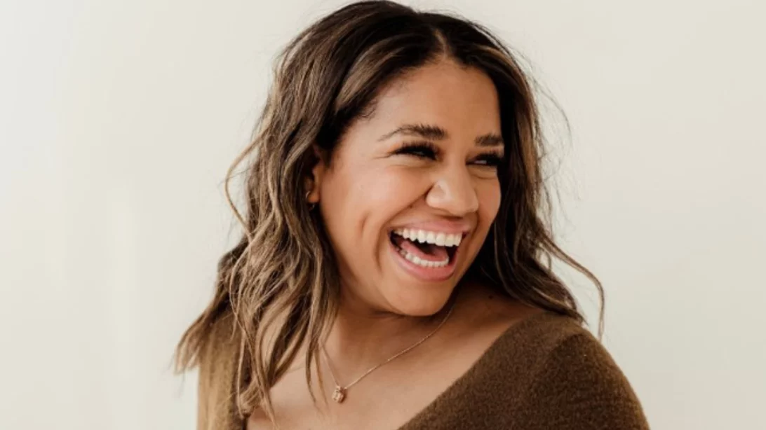 Μαράια Ριντλσπρίγκερ Αντετοκούνμπο | Αυτός είναι ο ορός με τα 6 είδη υαλουρονικού που χρησιμοποιεί