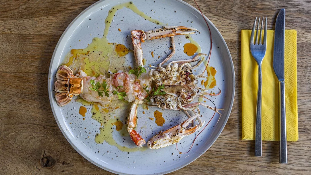 Σε αυτά τα εστιατόρια, η αθηναϊκή κουζίνα δεν φοβάται να πειραματιστεί