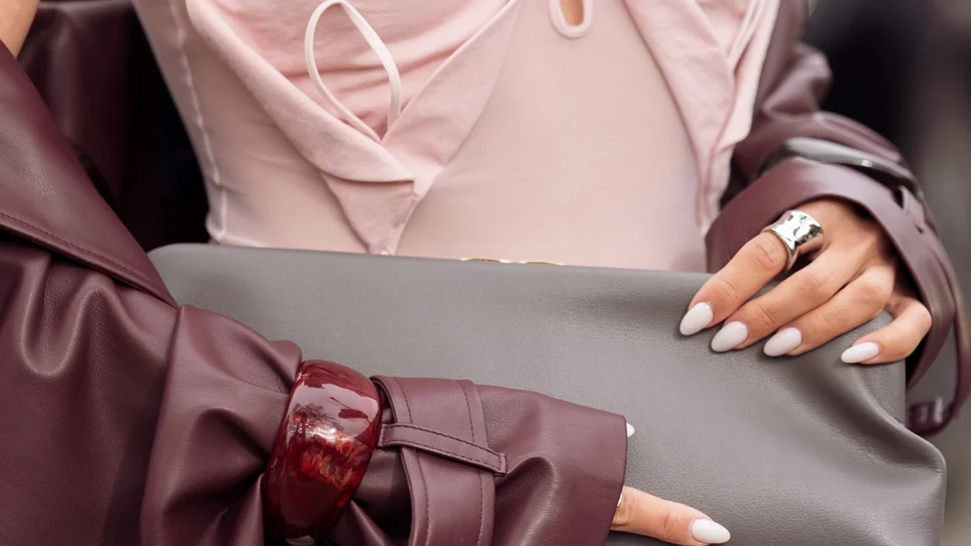 5 μανικιούρ που κάνουν κάθε εμφάνιση να δείχνει πιο ακριβή