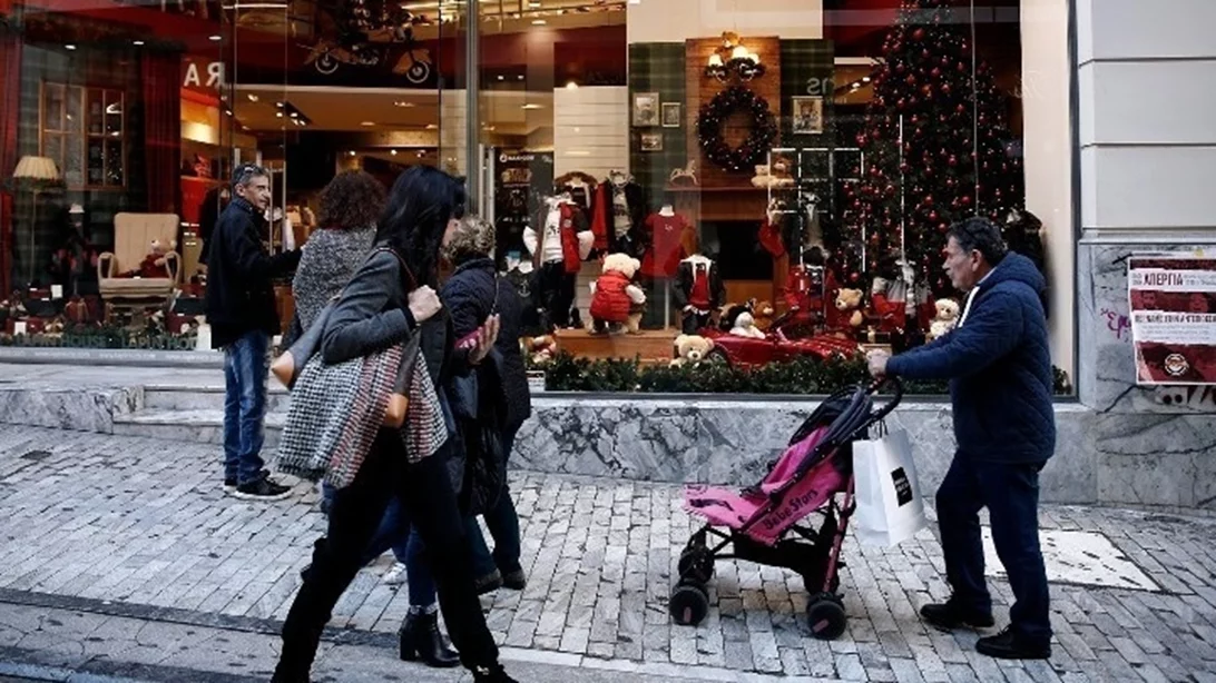 Σε ισχύ το εορταστικό ωράριο των Χριστουγέννων | Ποιες Κυριακές θα είναι ανοιχτά τα μαγαζιά