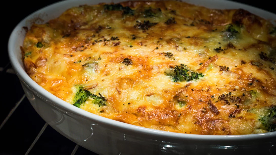 Το πιο εύκολο κρεμώδες σουφλέ με σπανάκι που έχεις δοκιμάσει | Έτοιμο σε 5 λεπτά