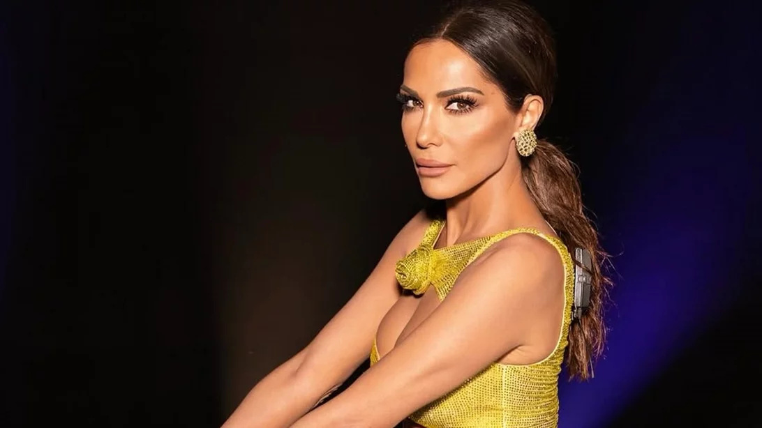 Δέσποινα Βανδή: "Ντύνομαι όπως γουστάρω να ντύνομαι και δεν θα απολογηθώ σε κανέναν"