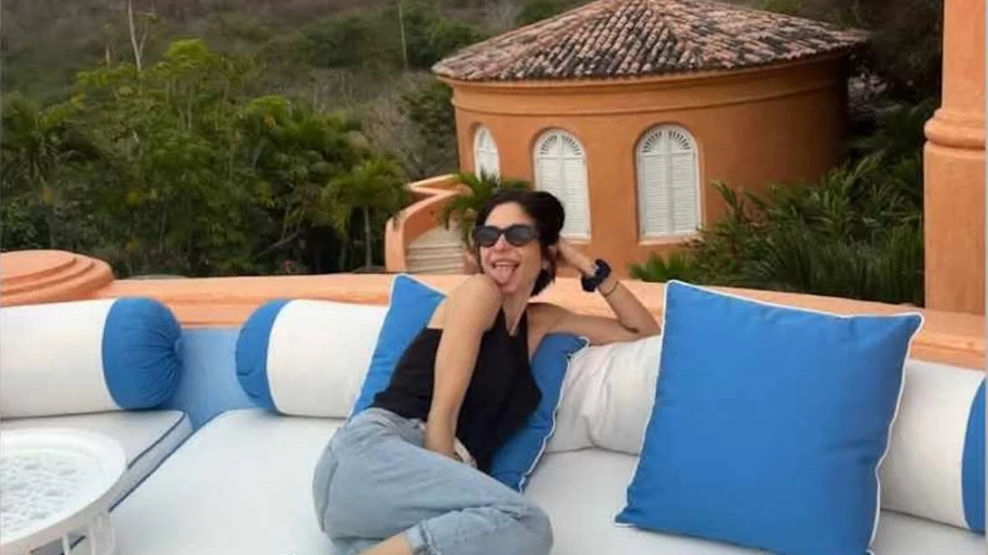 Σοφία Καρβέλα | Για gardening στο σχολείο του γιου της, Νέστορα