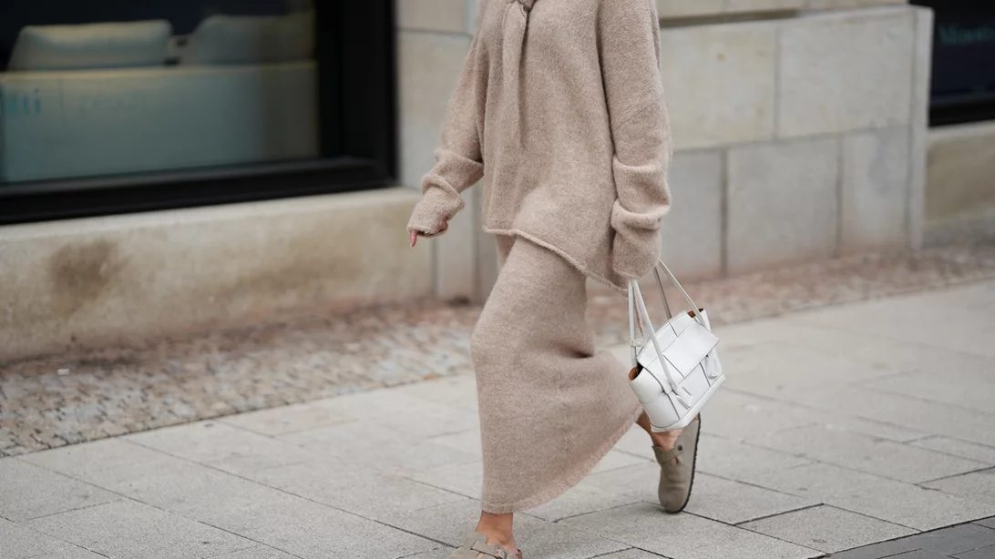 Η πλεκτή φούστα από τη Zara που θα φοράς non-stop όλο τον χειμώνα