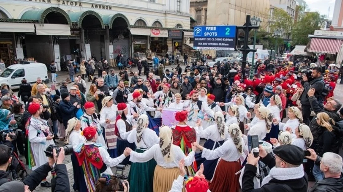 Η Αθήνα το "τσικνίζει" στη Βαρβάκειο