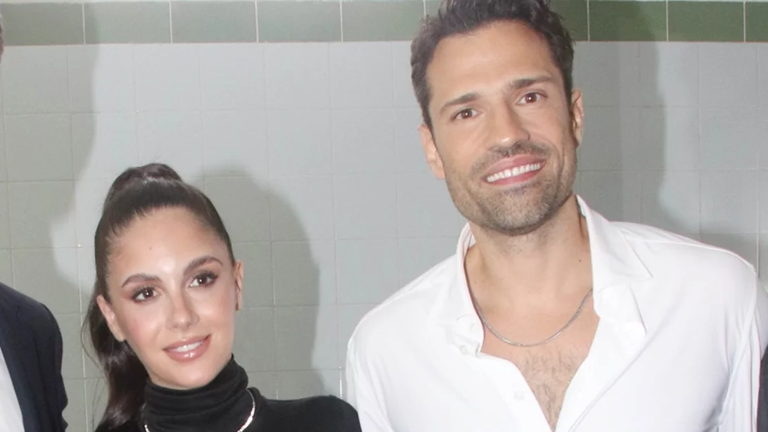 Κωνσταντίνος Αργυρός & Αλεξάνδρα Νίκα | Ο ιδιαίτερος χριστουγεννιάτικος διάκοσμος του σπιτιού τους για χάρη του Βασίλη τους