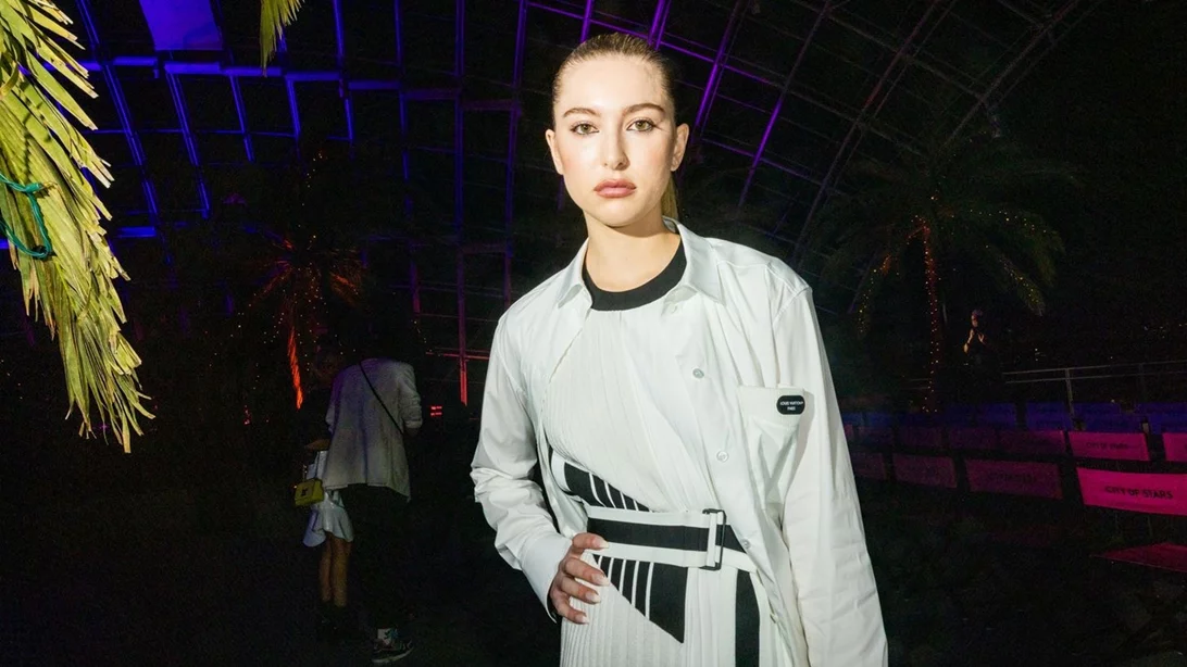 Μυστικός γάμος για την Eve Jobs στη βρετανική εξοχή | Οι διάσημοι καλεσμένοι και το απρόοπτο τη στιγμή του μυστηρίου