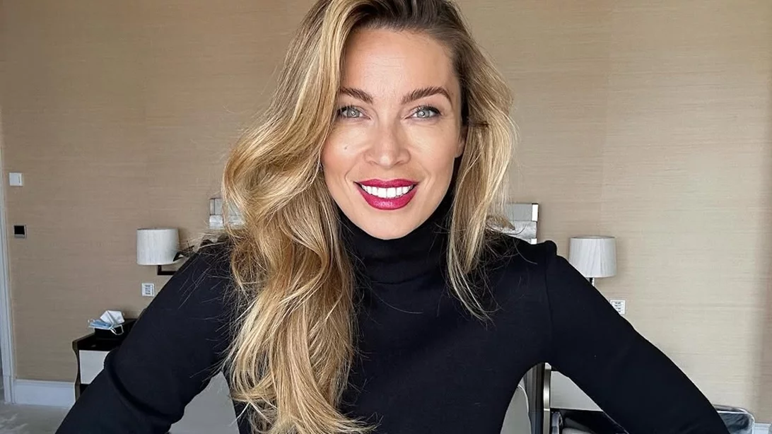 Σε ανοιξιάτικο mood η Μαριέττα Χρουσαλά | Με αέρινο look στο Μαϊάμι