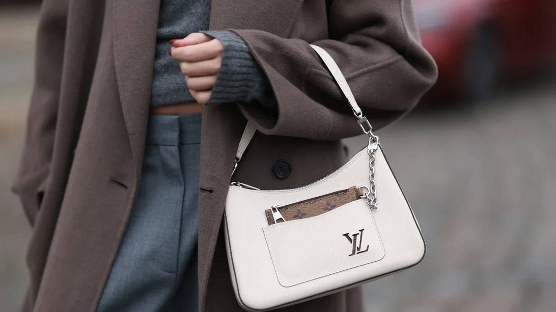 Αυτό είναι το απόλυτο inspo στο μανικιούρ για τις γιορτές – και είναι ήδη εδώ!