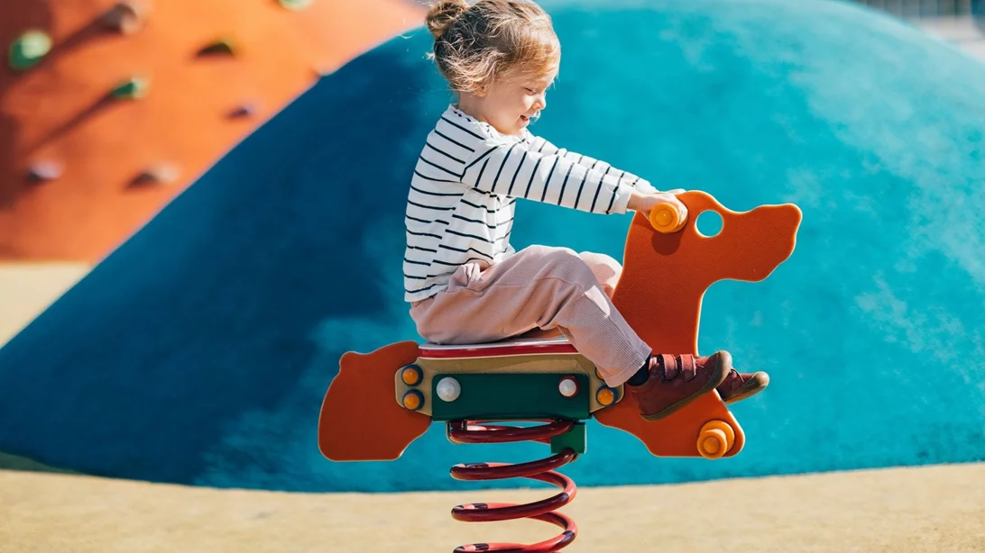 Οι 7 πιο όμορφες παιδικές χαρές της Αττικής | Oι δικές μας mom approved παιδικές χαρές που είναι όνειρο για τα παιδιά - με ιδιαίτερα παιχνίδια και άπλετο χώρο