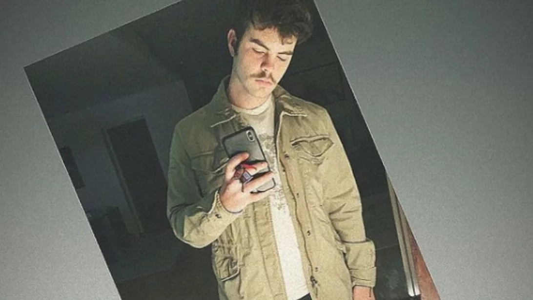 Στο γυμναστήριο ο Άγγελος Λάτσιος | Μάς δείχνει τα εντυπωσιακά γυμνασμένα μπράτσα του