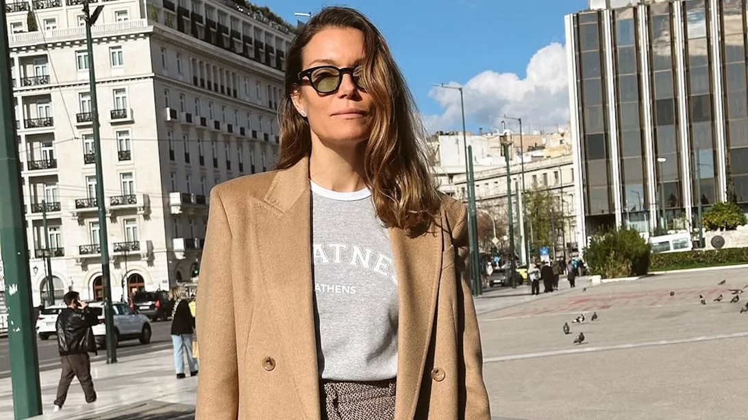 Η Βίκυ Καγιά φόρεσε το πιο δημοφιλές animal print του φθινοπώρου και δεν είναι το leopard