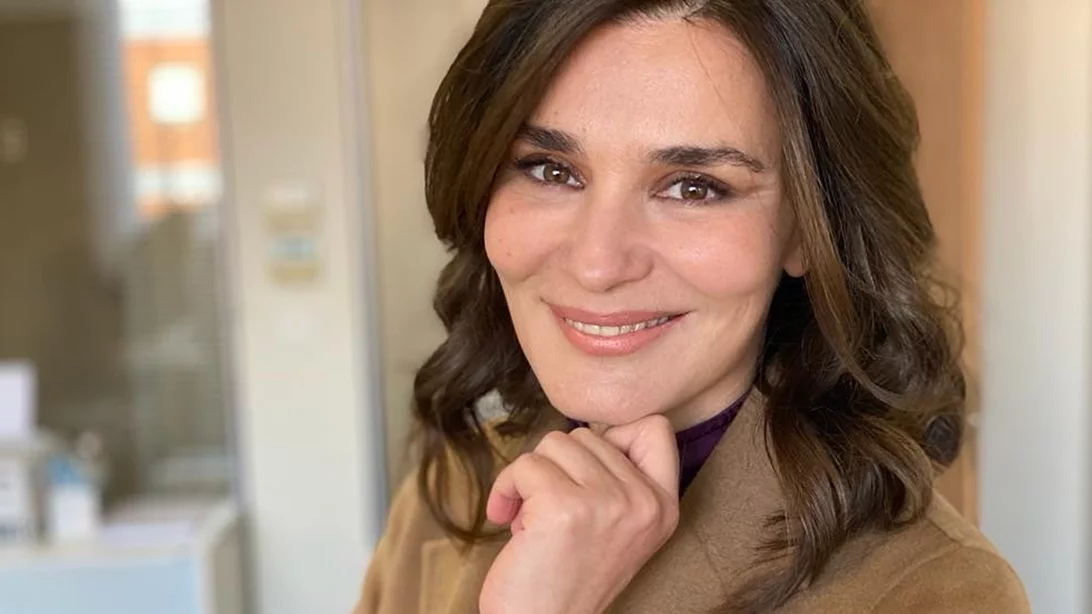 5 Ελληνίδες celebrities άνω των 50 που "αγκαλιάζουν" την ηλικία τους και δείχνουν ομορφότερες από ποτέ