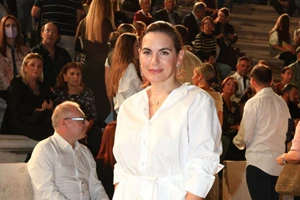 Η Όλγα Κεφαλογιάννη κουρεύτηκε | Το look που την ανανέωσε