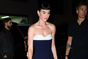 Katy Perry & Justin Trudeau | Τα παθιασμένα φιλιά τους πάνω σε πολυτελές γιοτ