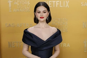 Ariana Grande & Selena Gomez | Το μανικιούρ τους στα SAG Awards είναι το inspo που χρειάζεσαι για την άνοιξη - εικόνα 2