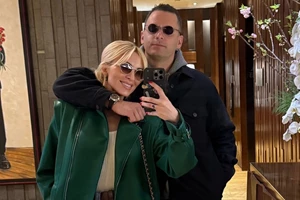 Παντρεύεται η Κατερίνα Καινούργιου | Η ρομαντική πρόταση γάμου από τον Πάνο Κουτσουμπή στο Παρίσι