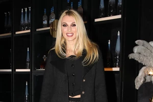 Κωνσταντίνα Σπυροπούλου | Διάλεξε την πιο απρόσμενη στολή για τις Απόκριες - εικόνα 2