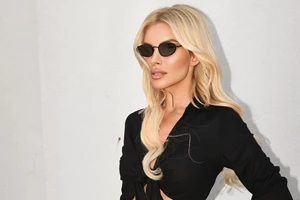 Κατερίνα Καινούργιου-Παναγιώτης Κουτσουμπής | Χειμωνιάτικη βόλτα στο ηλιόλουστο Ζάππειο