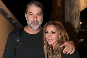 "Αγάπη μου" | Ταξίδι για τη Δέσποινα Βανδή και τον Βασίλη Μπισμπίκη στο εξωτερικό